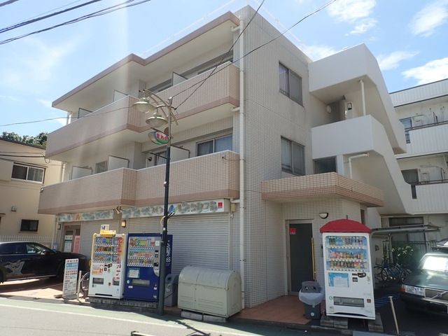 パラドール中村橋の外観写真