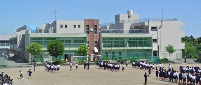 中学校　緑が丘中学校（中学校）まで2086m