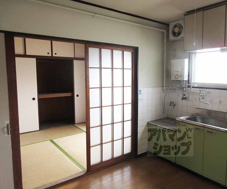 居室・リビング　６帖のＤＫ。