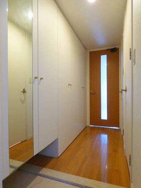 玄関　※写真と異なる場合現状優先。