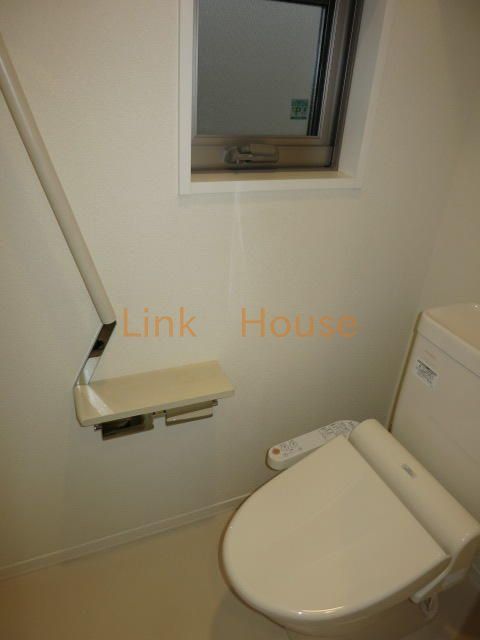 ＪＲ常磐線 金町駅 徒歩3分 2階建 築15年のトイレ写真