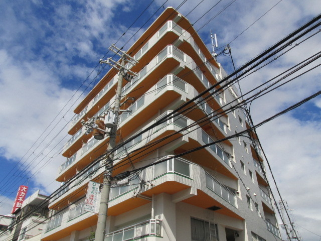建物外観　モダンな外観