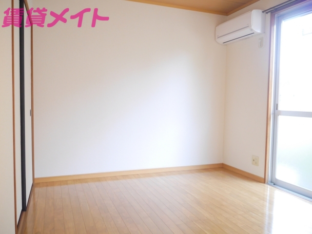 シャメルハイツの居間写真