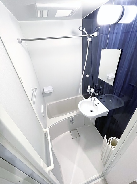 バス・シャワールーム　他の住戸の写真です。参考画像