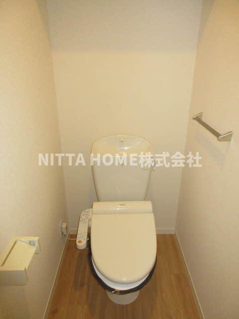 トイレ　温水洗浄付きのトイレです◇