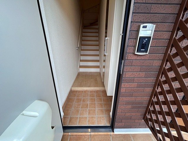 玄関　収納もある玄関です