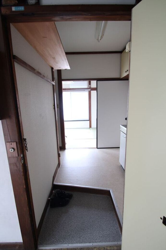 玄関　現況優先となります。