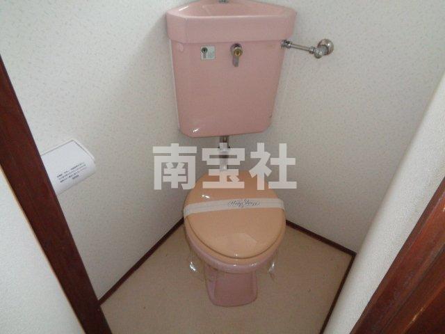 【上園アパートのトイレ】