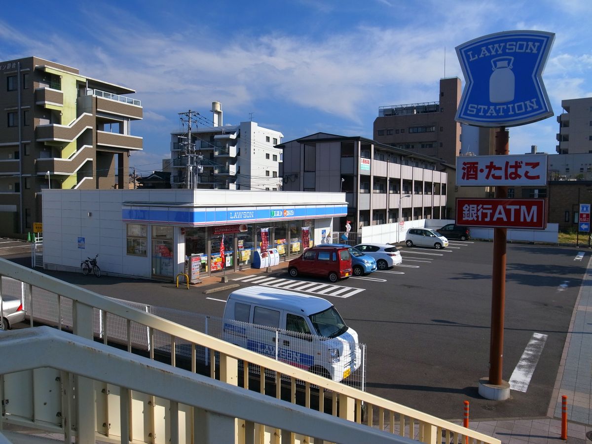 コンビニ　ローソン大分顕徳町店（コンビニ）まで840m