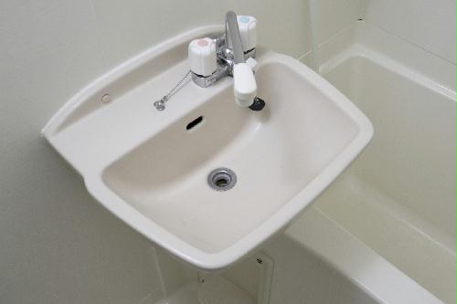 洗面設備　トイレと別々（洗濯機は部屋によりメーカー等異なります）