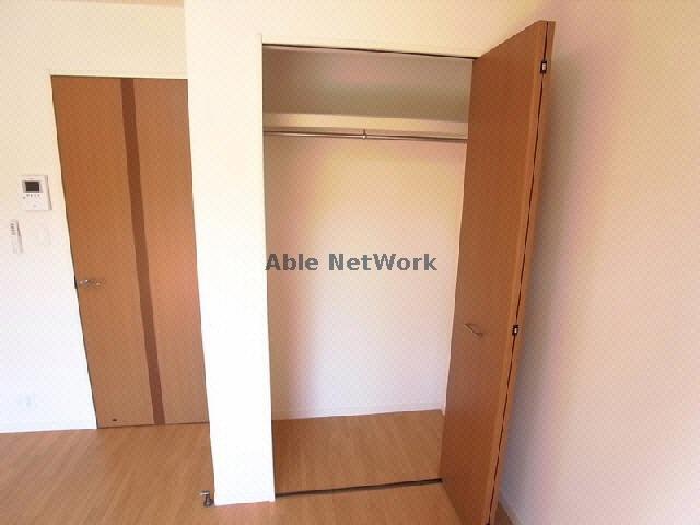 収納　クローゼット