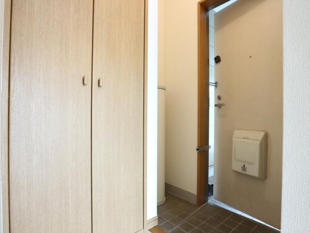 玄関　落ち着いた玄関です