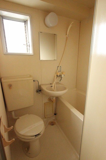 バス・シャワールーム　同物件別号室