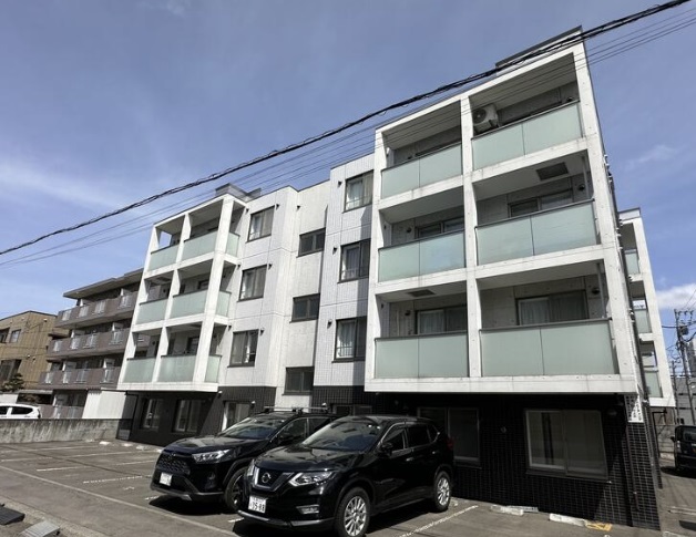 札幌市西区山の手五条のマンションの建物外観