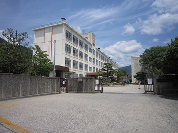 小学校　広島市立梅林小学校（小学校）まで298m