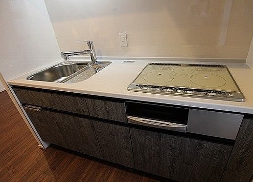 キッチン　★《見学予約受け付け中》家具家電付きハイグレードマンション★