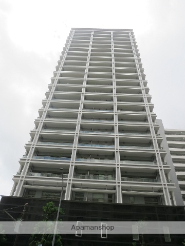 横濱ディアタワーの建物外観