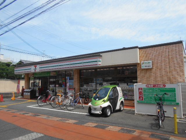 【京都市右京区太秦前ノ田町のマンションのコンビニ】