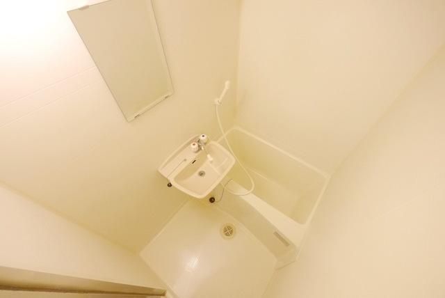 バス・シャワールーム　バスルーム