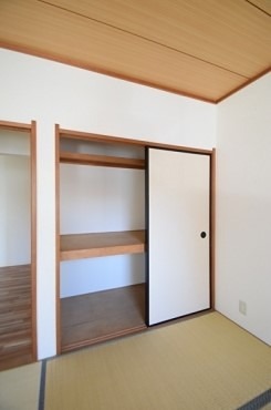 収納　別室参照