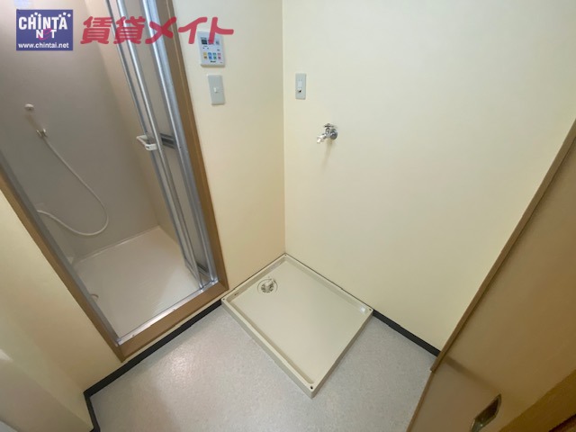 【伊勢市小俣町明野のマンションの洗面設備】