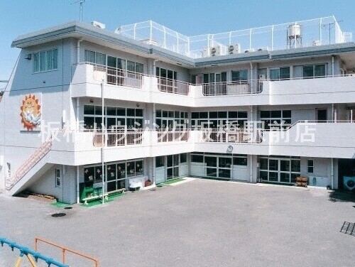 幼稚園・保育園　白鳩幼稚園（幼稚園・保育園）まで354m
