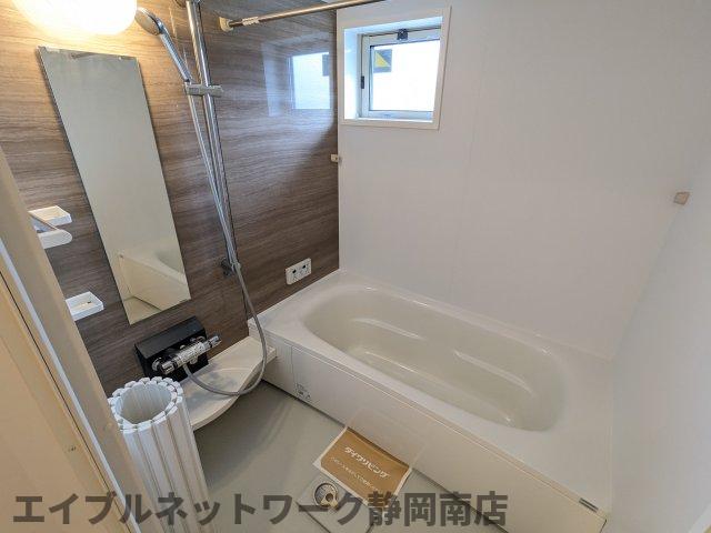 バス・シャワールーム　きれいなお風呂です