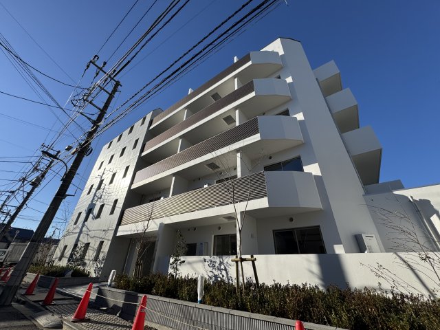 北区十条仲原のマンションの建物外観