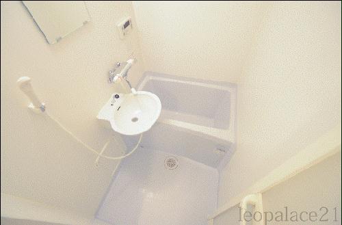 バス・シャワールーム　備品や設備仕様は号室等により異なります現地をご確認下さい。