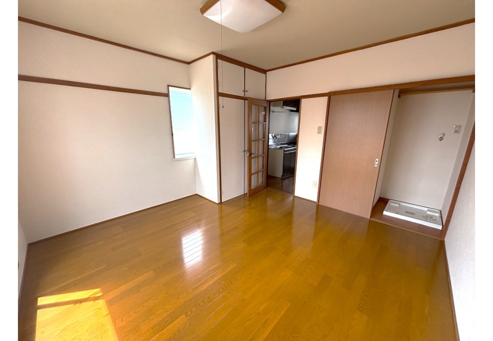 シャンポールUNEMEの居間写真