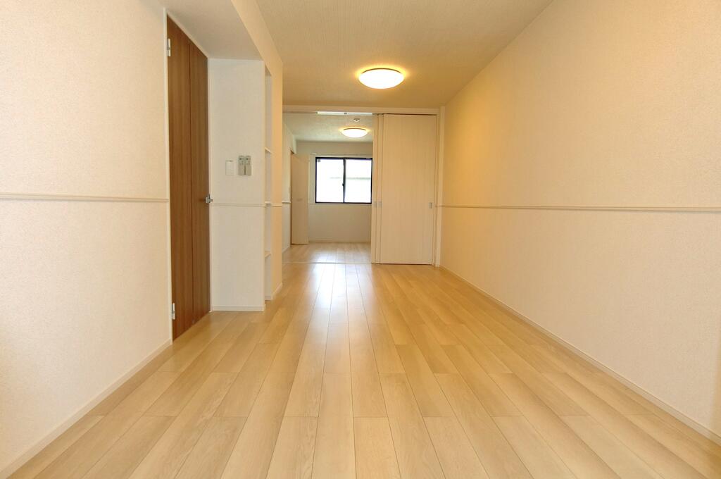 居室・リビング　同型物件です。