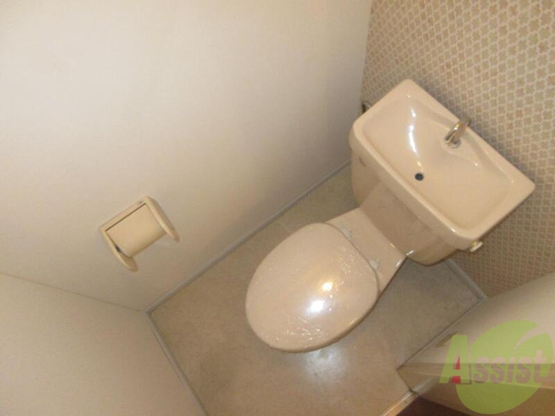 トイレ　シンプルなトイレ