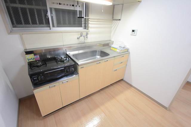 キッチン　２口コンロのキッチンです