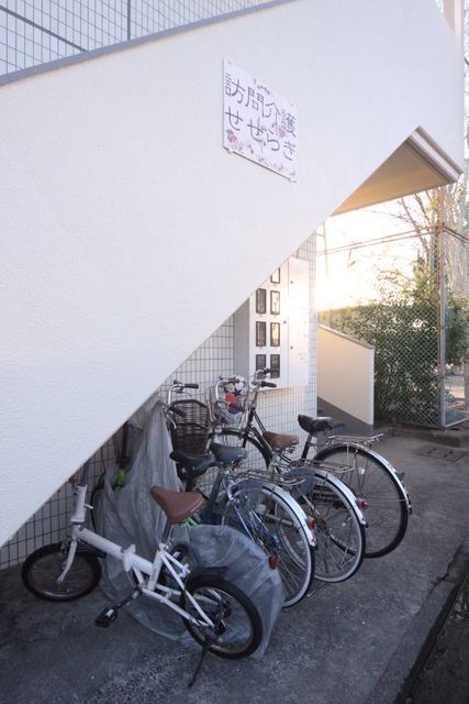 トイレ　洋式トイレ窓付き