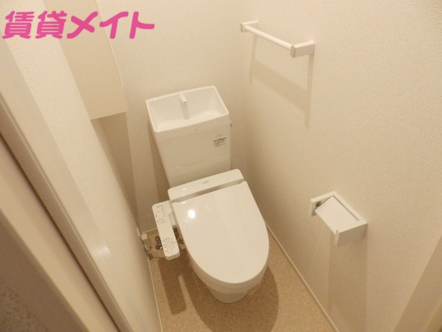 トイレ　反転参考写真