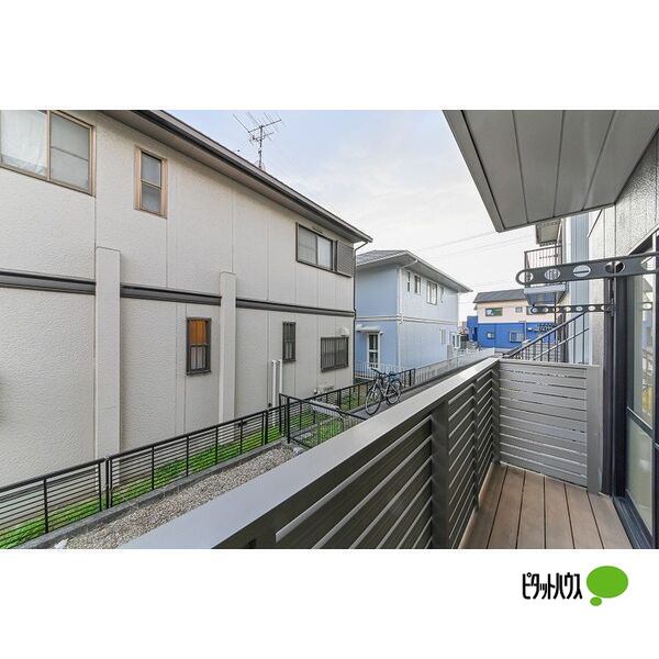 バルコニー　同物件別部屋