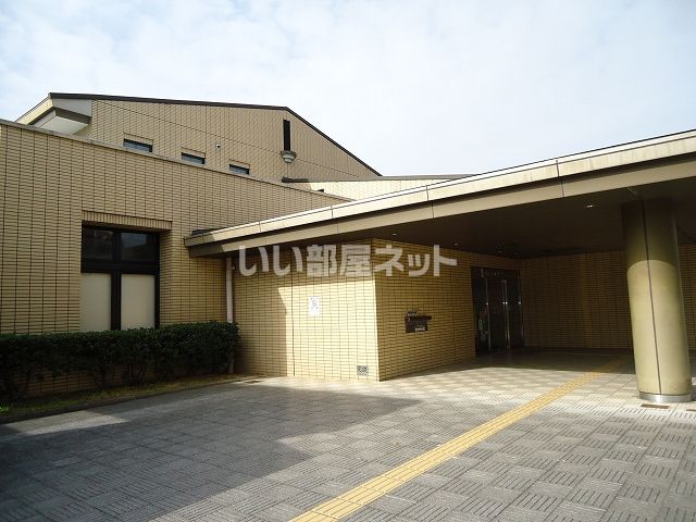 図書館　京田辺市立中央図書館（図書館）まで218m