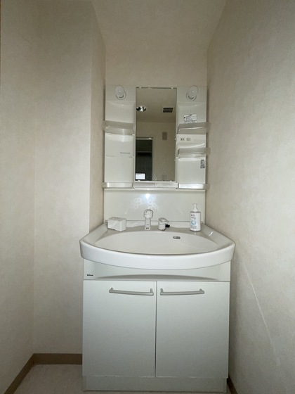 洗面設備　※別部屋の写真です