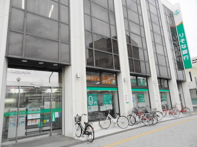 銀行　りそな銀行浦安支店（銀行）まで98m