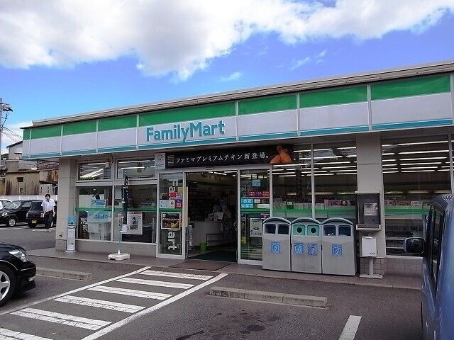 コンビニ　ファミリーマート　倉敷連島店（コンビニ）まで262m
