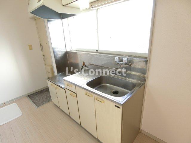 キッチン　２口ガスコンロ設置可能なキッチン。