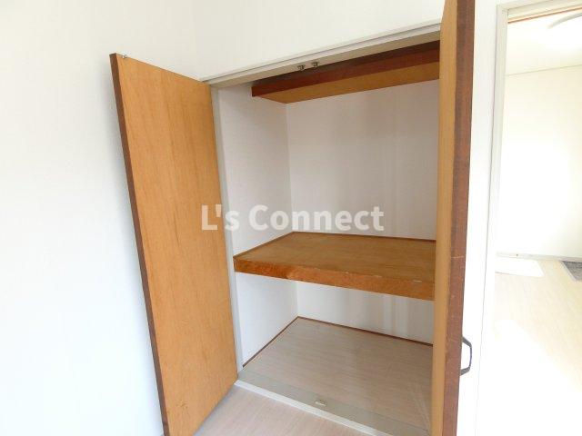 収納　奥行きのある収納でお荷物もしまえます。