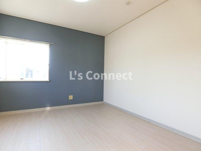 居室・リビング　アクセントクロス仕様の洋室です。