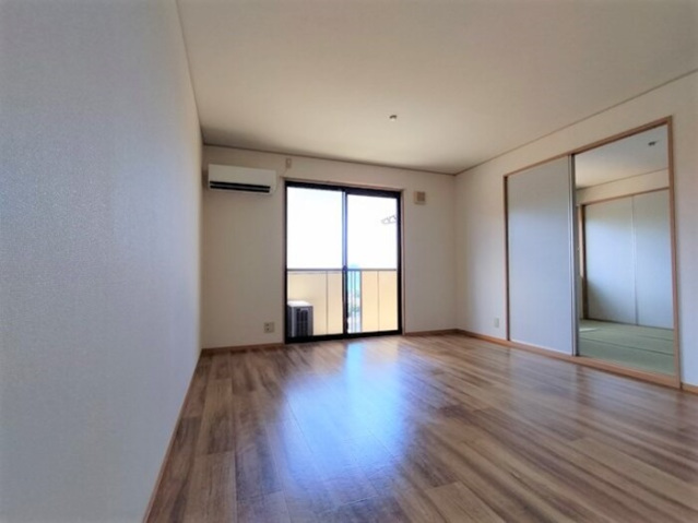 居室・リビング　リビング