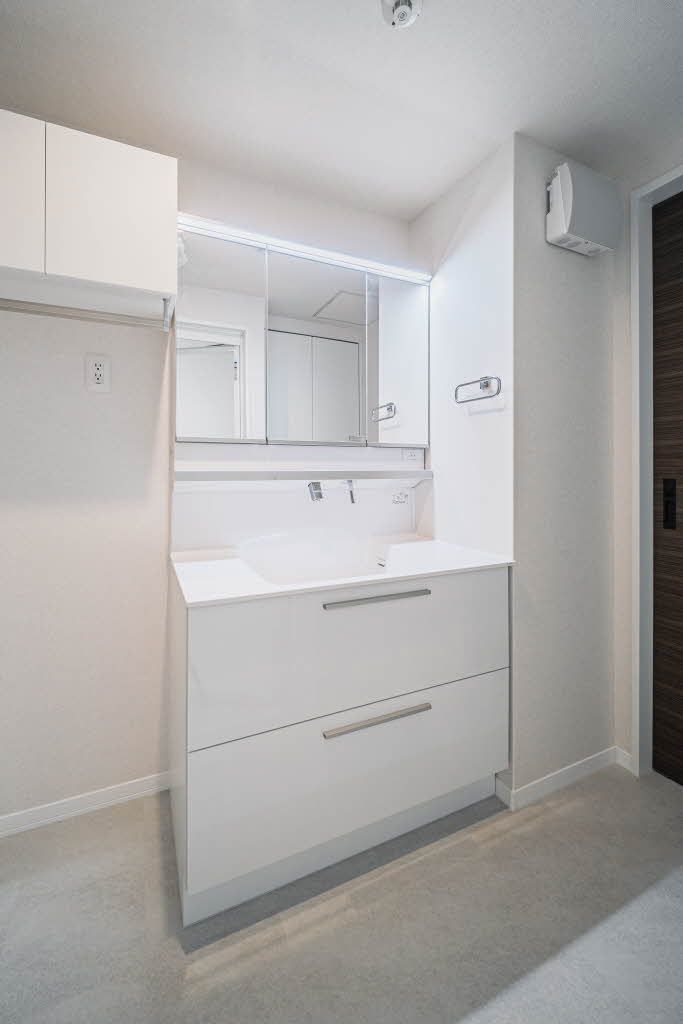 洗面設備　洗面化粧台