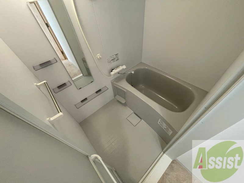 バス・シャワールーム　お風呂になります。一日の疲れを癒してくださいね。