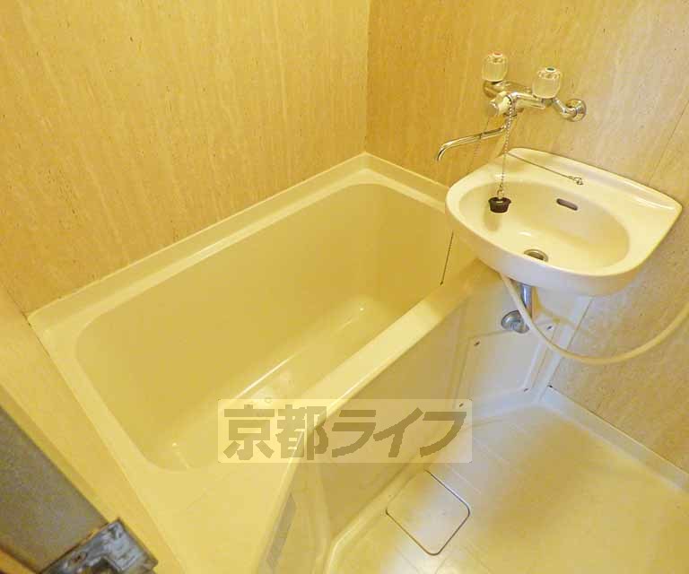 バス・シャワールーム　バスです。