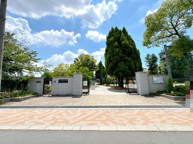 中学校　第三中学校（中学校）まで751m