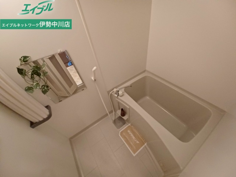 バス・シャワールーム　同型参考写真