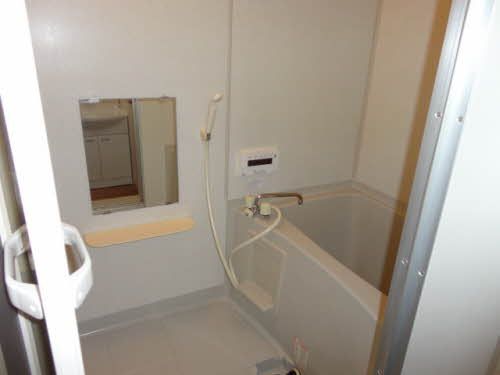 バス・シャワールーム　バス